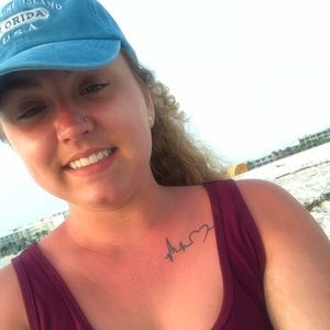 Meet your Posher, Ashley